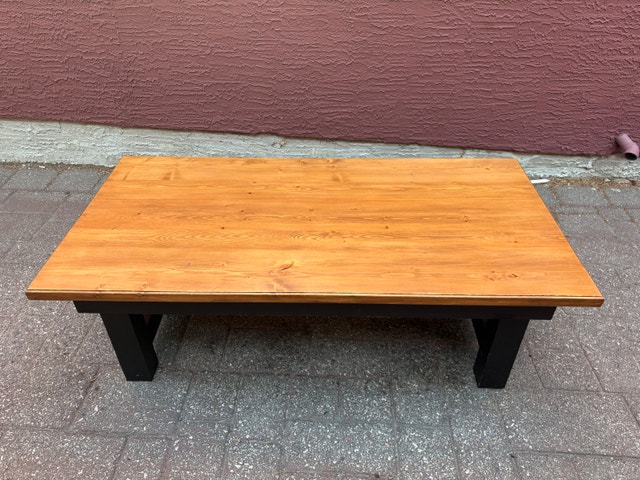 Beautiful, warm and Rustic Coffee Table - photo 3