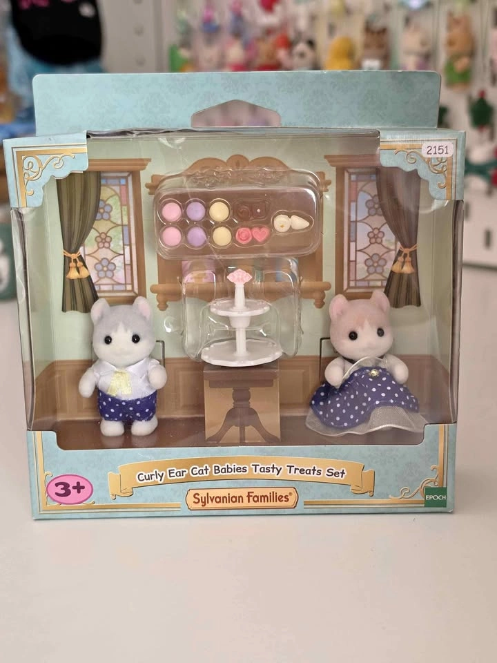 Sylvanian Families Curly Ear Cat Babies Tasty Treats Set