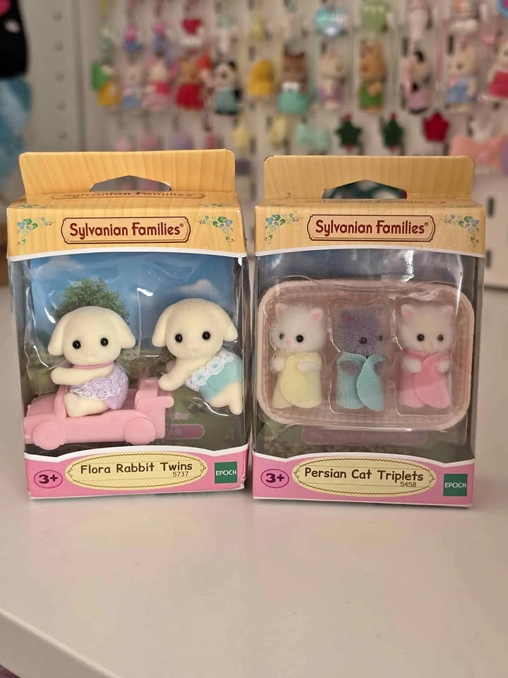 Sylvanian Families Flora Rabbit Twins and Persian Cat Triplets