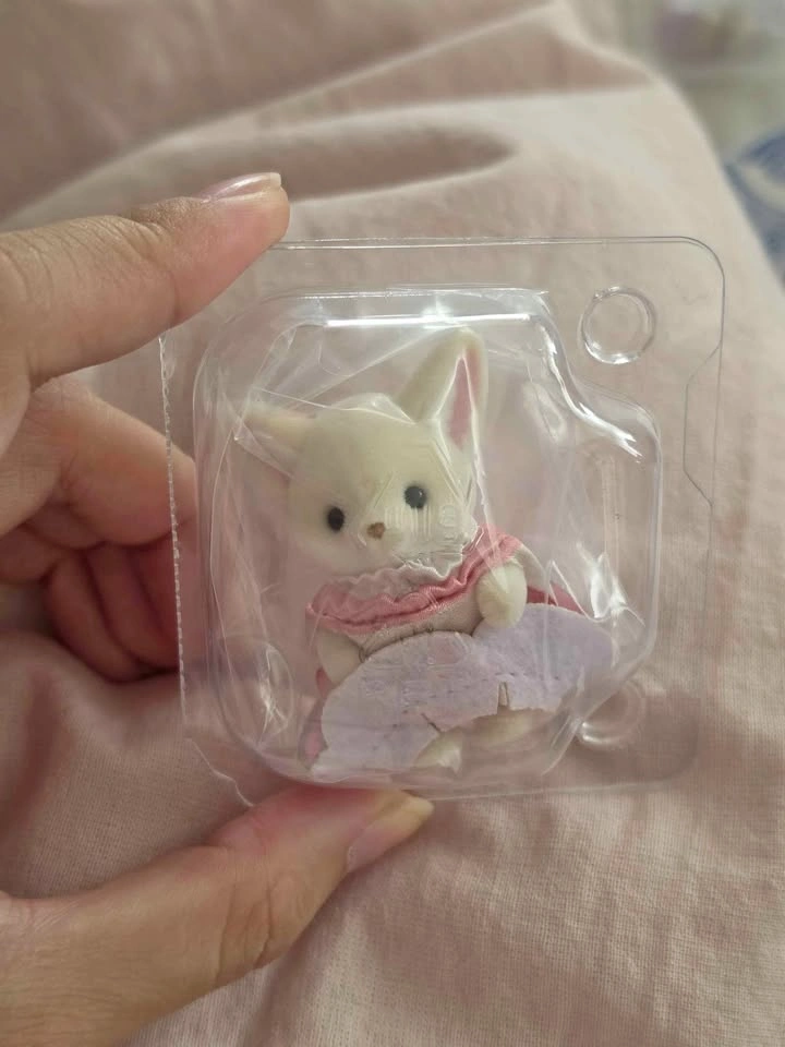 Sylvanian Families Calico Critters Fennec Fox Baby