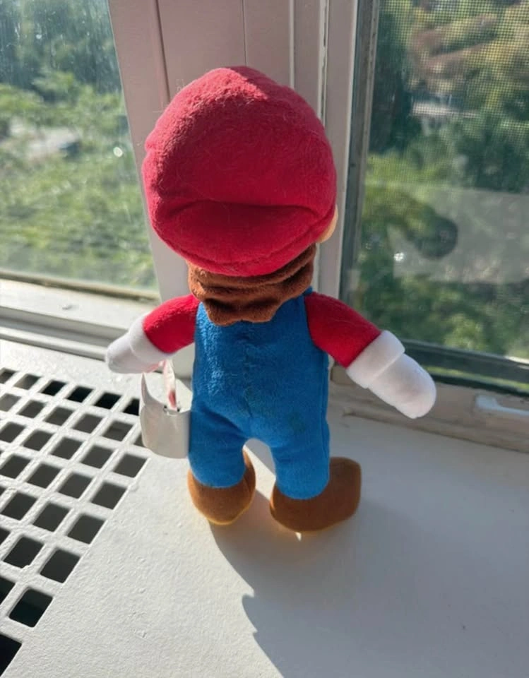 super mario plushie - photo 2