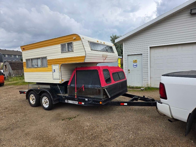 Vintage 8ft Slide-In Camper - Clean Interior / New Vent - photo 3