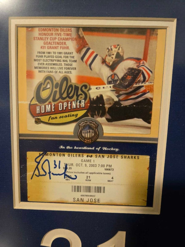 Framed Grant Fuhr Signed Jersey (PSA/DNA Authenticated) - photo 4