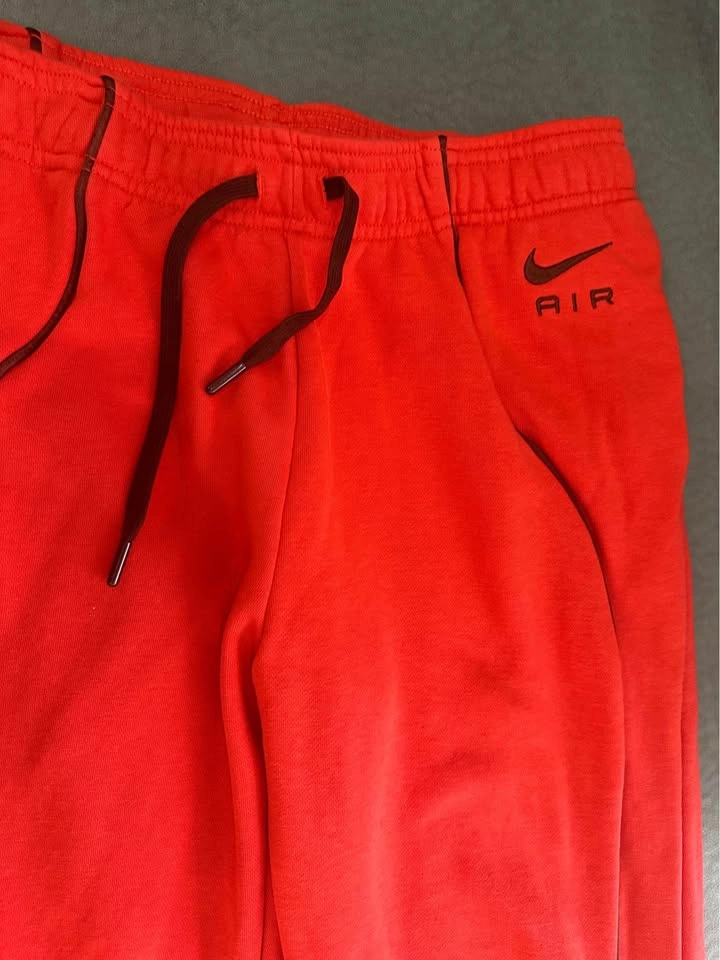 Boy Nike Air Red Fleece Joggers - photo 2