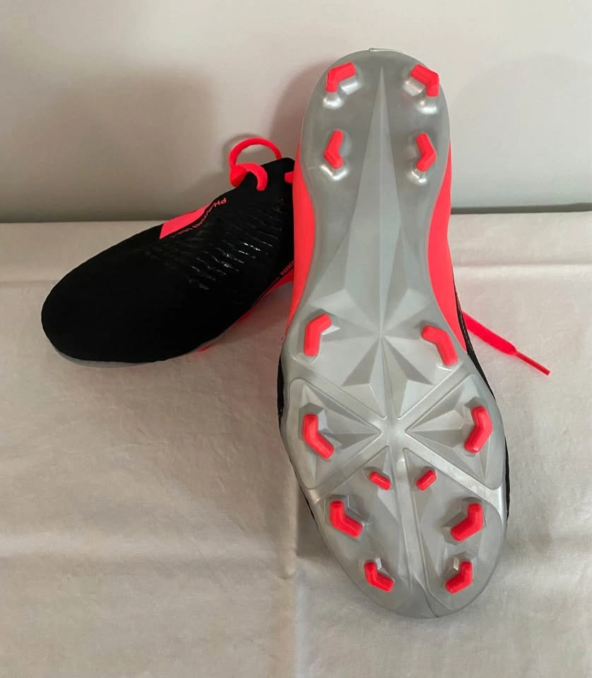 NIKE PHANTOM CLEATS (6Y/6M/7.5W) - photo 2