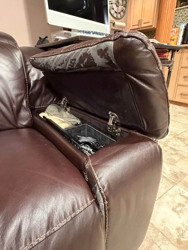 Dark Brown Leather Corner Reclining Sectional Sofa - photo 5