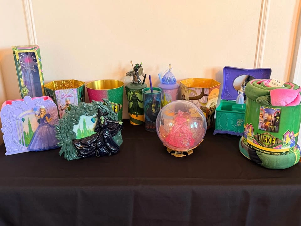 Movie Popcorn Buckets - photo 2