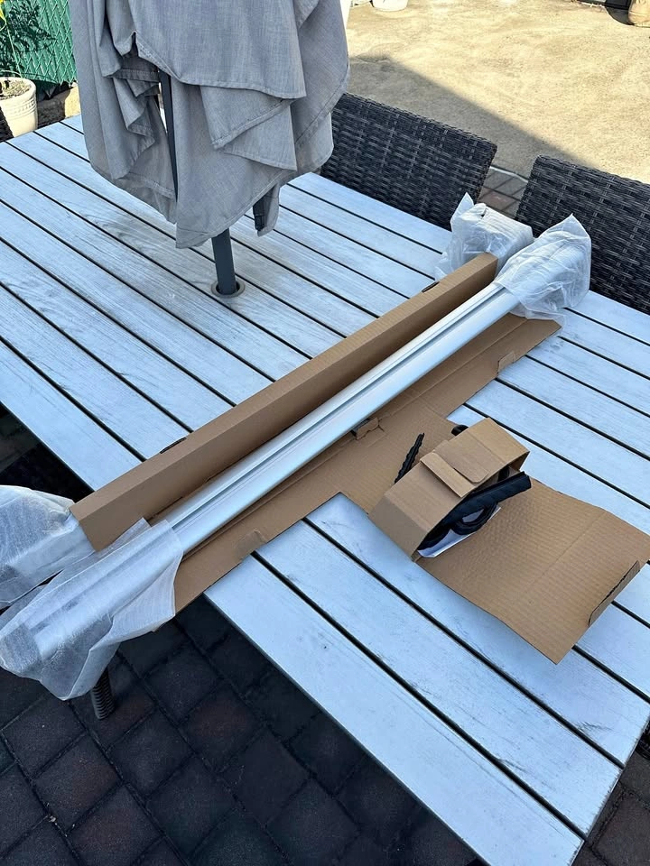 Audi ROOF RACK, 2018-2025 Audi Q5 Base Carrier Bars