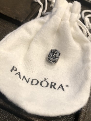 Authentic Pandora Sparkling Leaves, Clear CZ Charm 791380CZ - photo 2