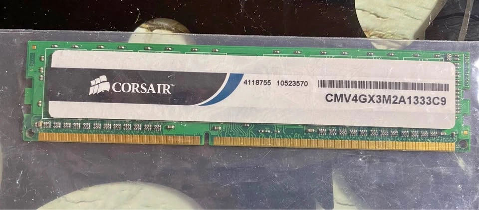 Corsair CMV4GX3M2A1333C9 Desktop RAM