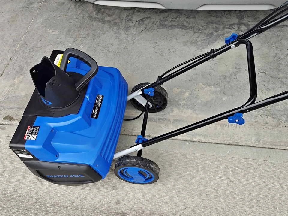 Snow Joe SJ624E-ES 21-Inch Electric Snow Thrower