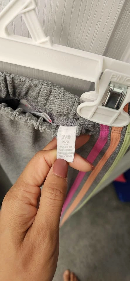 USED: Girls Hoodie and Sweatpants Set Size 7/8 - photo 3