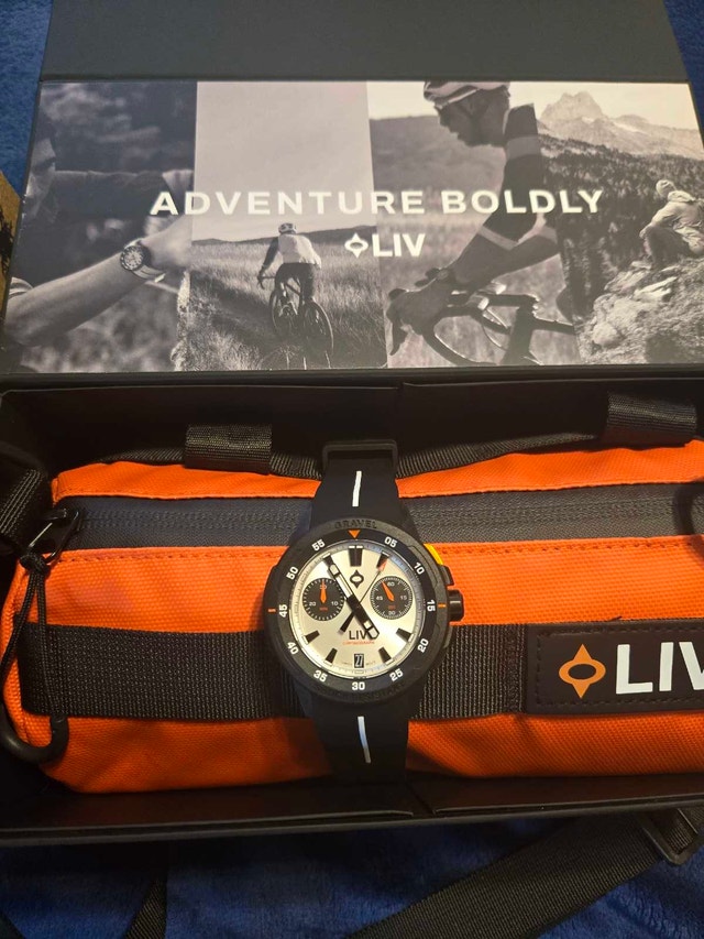 Liv Gravel 002 Panda Swiss Chronograph - photo 4