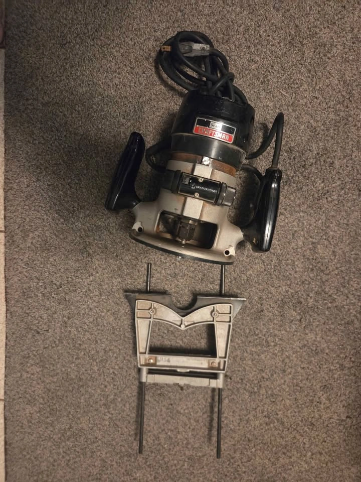 Sears Craftsman Router - photo 2