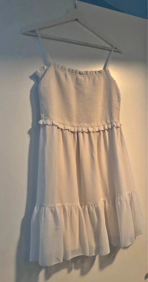 Dress Aritzia/ Wilfred size medium