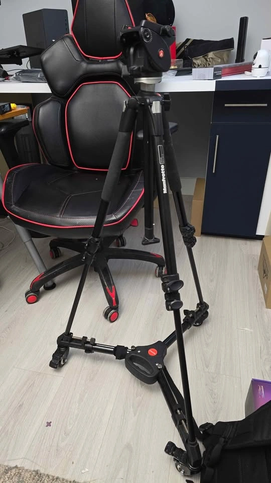 Tripod with dolly - photo 3