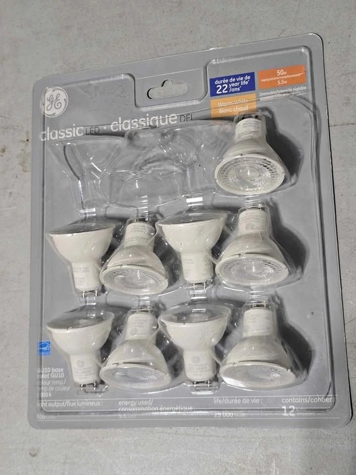 Replacement indoor floodlight bulbs