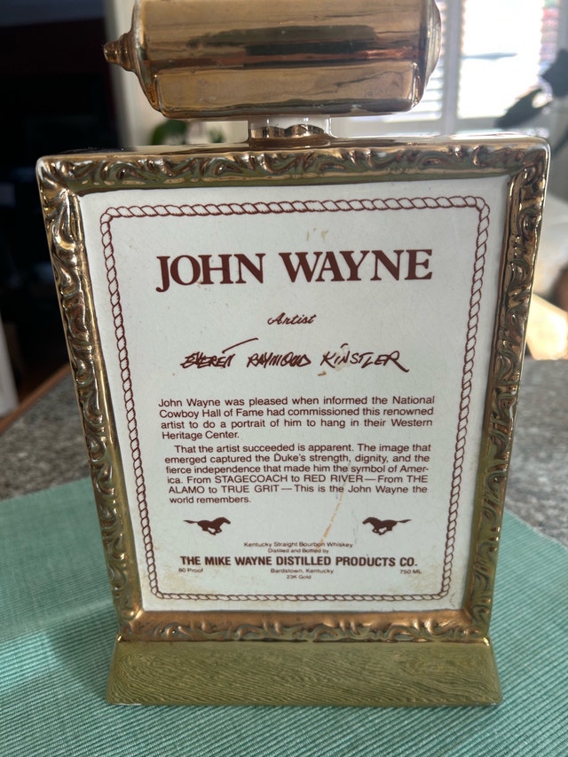 John Wayne 1979 Bourbon Decanter - photo 3