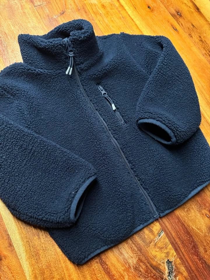 Kids Sherpa jacket size 3/4T - photo 3