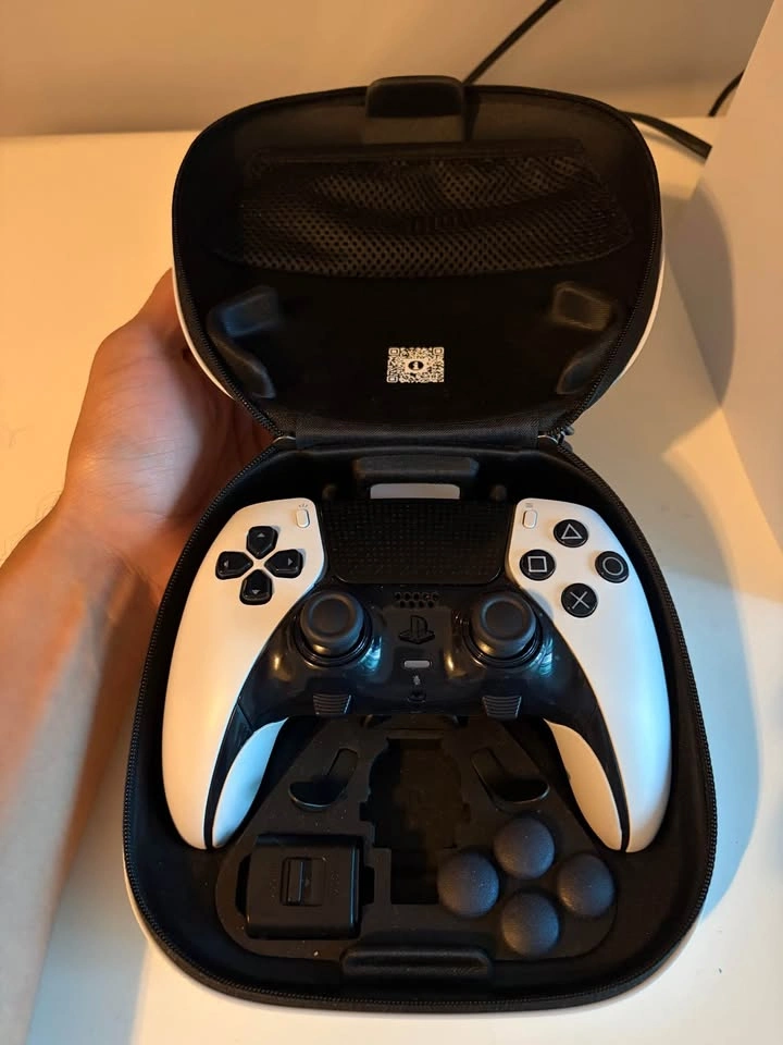 PS5 Digital with Dualsense Edge controller - photo 5