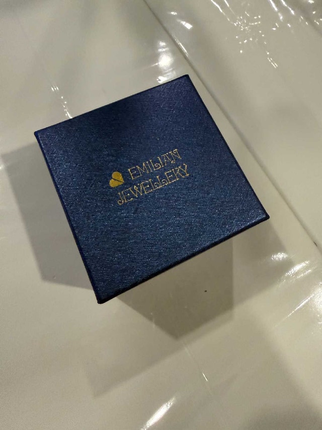 Brand New Engagement Ring - photo 4
