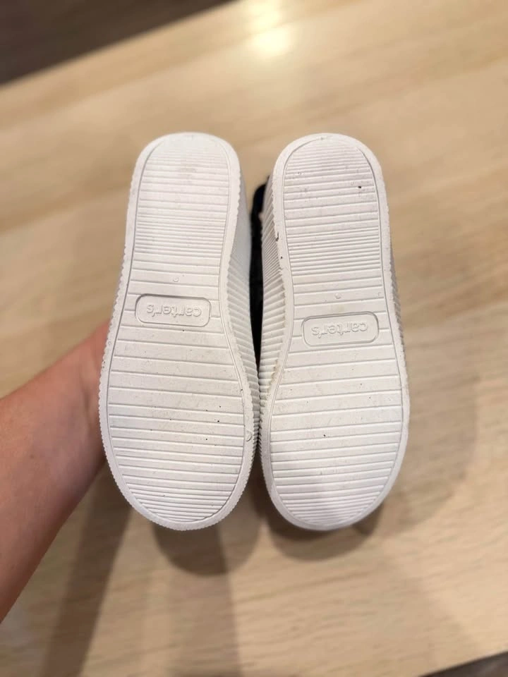 Carter's Water Shoes size 12 kids - photo 2