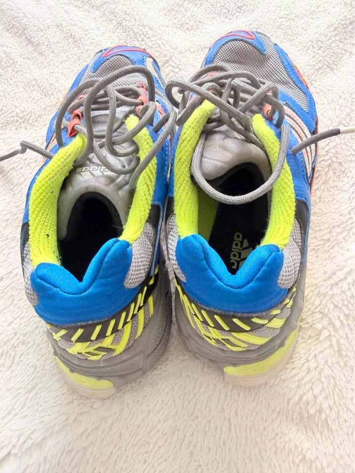Boy’s sneakers - photo 2