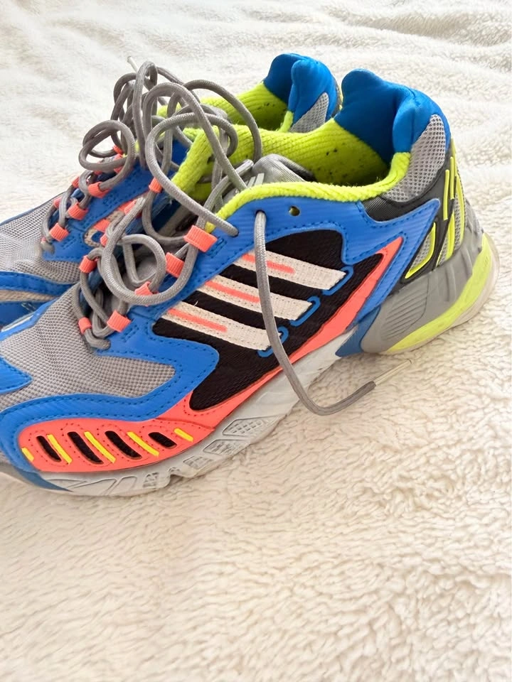 Boy’s sneakers - photo 5