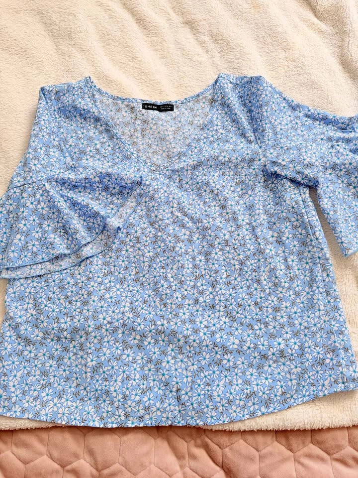 Woman’s top