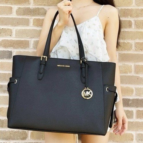Michael Kors Gilly Large Jet Set Drawstring Tote Black
