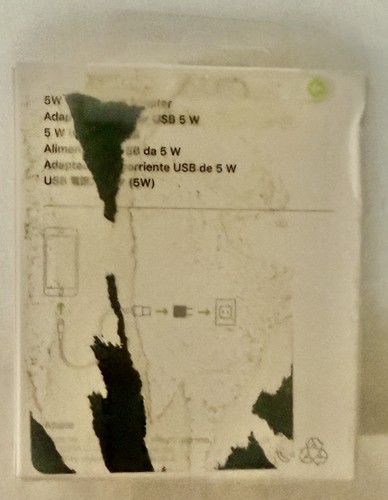 Apple 5W USB-A Power Adapter - photo 5