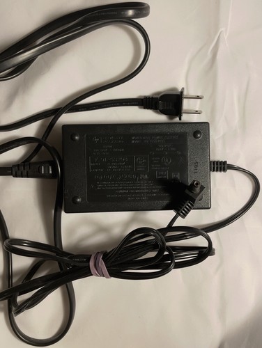 HP worldwide Power Adapter Model #: 0950-2435 - photo 2