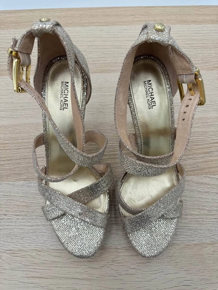 MK Michael Kors Evie sandals heels - photo 2