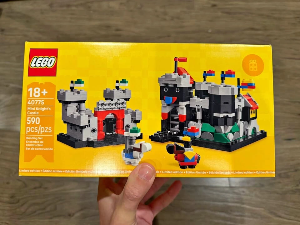 BNIB LEGO Mini Knights Castle 40775