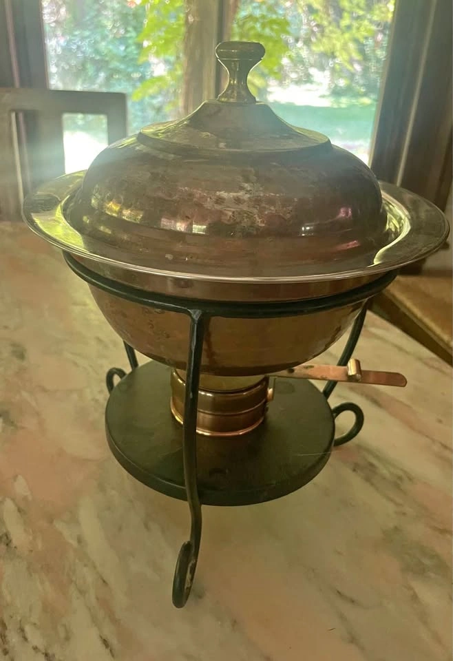 GORGEOUS ANTIQUE COPPER 1.75qt CHAFING DISH BARELY USED!