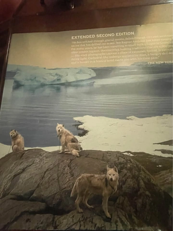 Ragnar Axelsson: Last Days of the Arctic (Hardcover) - photo 5