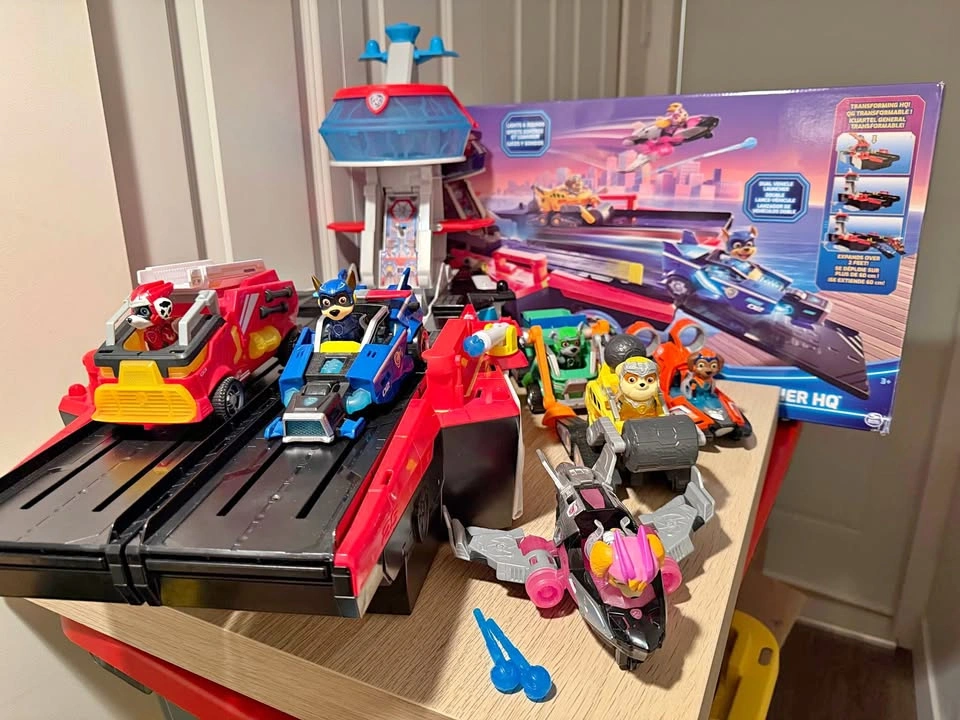 PAW PATROL AIRCRAFT CARRIER HQ PLUS ALL MIGHTY PUPS & VEHICLES