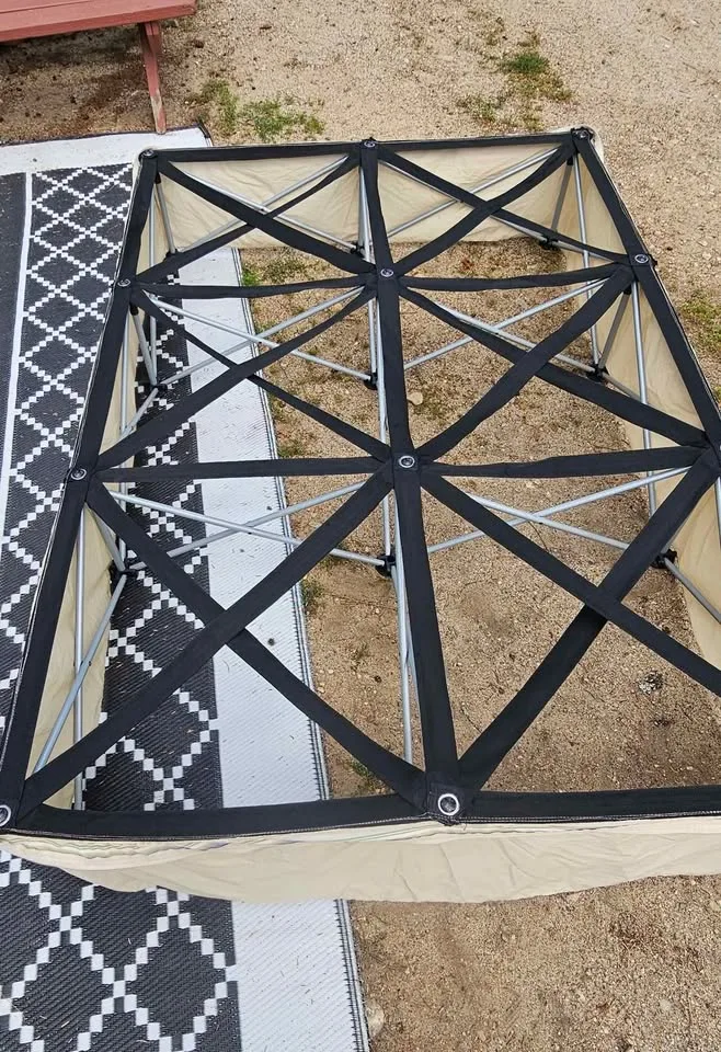 Queen size bed in a bag image indicator(2)