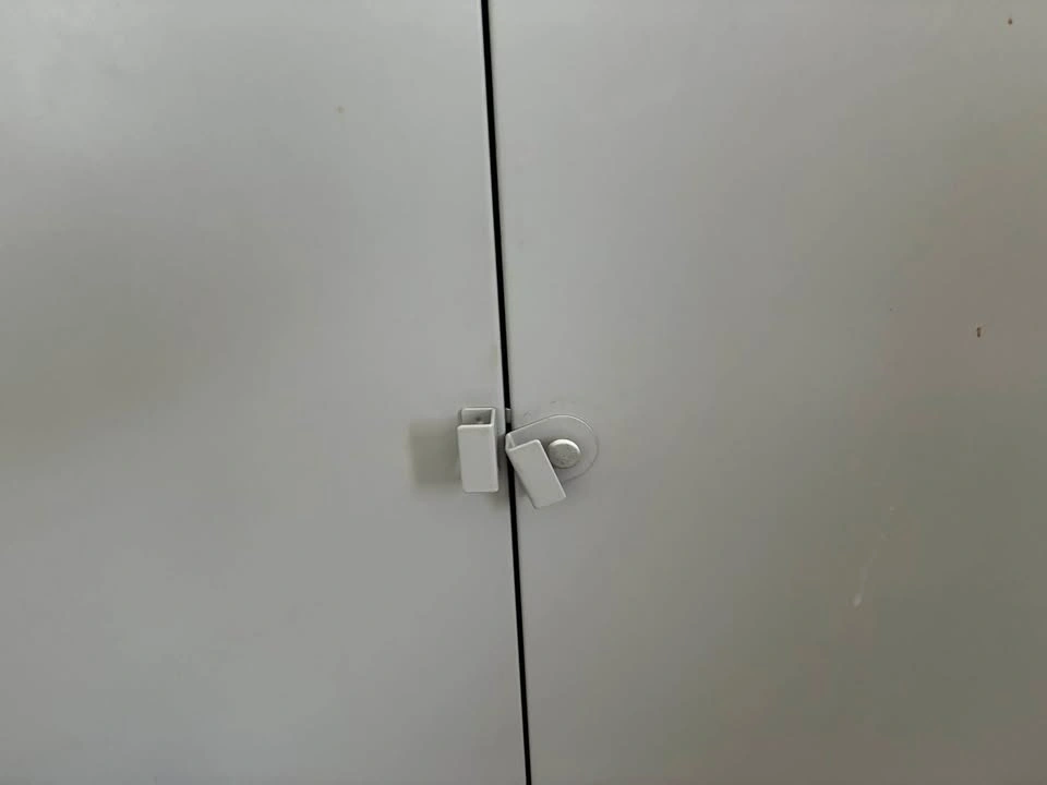 IKEA Hindo Cabinet - photo 3