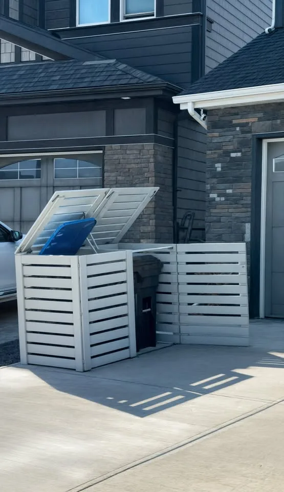 Home & Garden Wooden Garbage Bin Enclosure image indicator(2)