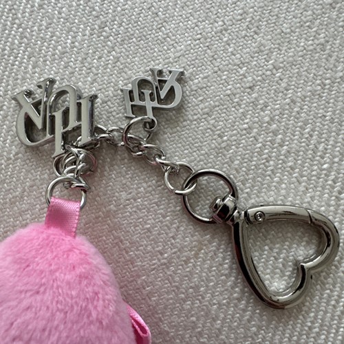 Huda Beauty Plushie | PR Gift Keyring | NEW | 100% Authentic - photo 4