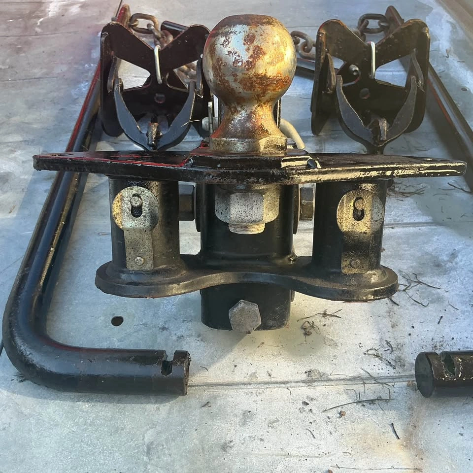 TRAILER WEIGHT DISTRIBUTION HITCH - photo 5