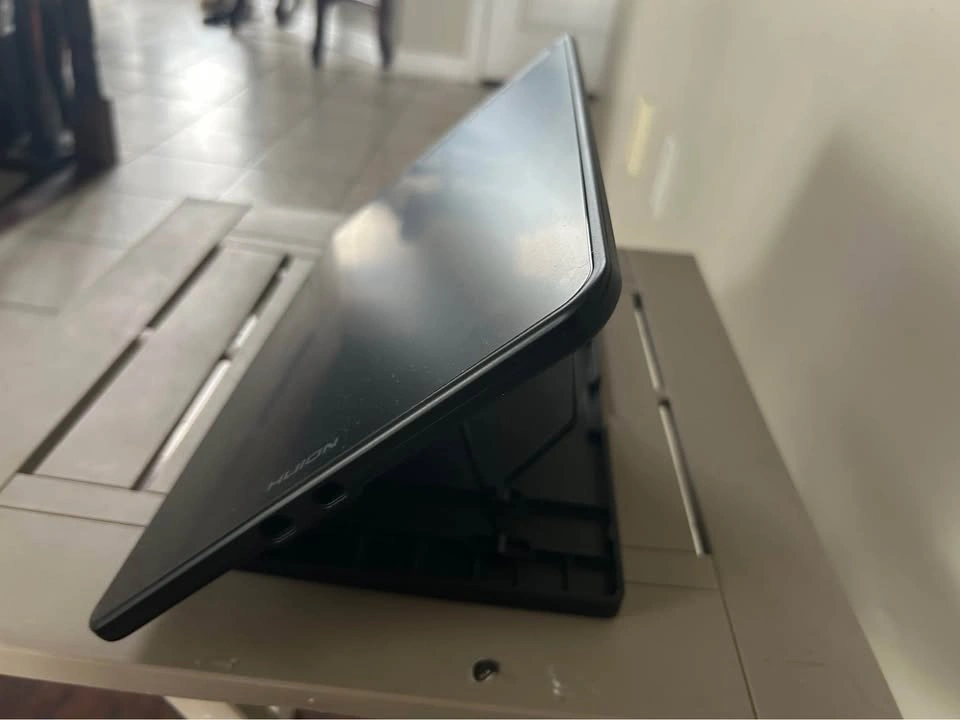 Huion Kamvas 13 Drawing Tablet with a 1920x1080 Display - photo 3