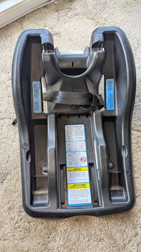 Graco SnugRide 35 Lite Car Seat & Stroller Set - photo 3