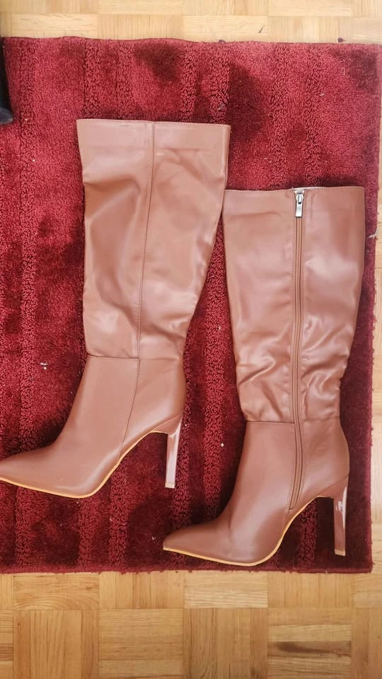 Women’s Boots – Size 8.5 – Like New! All four for $100! - photo 4