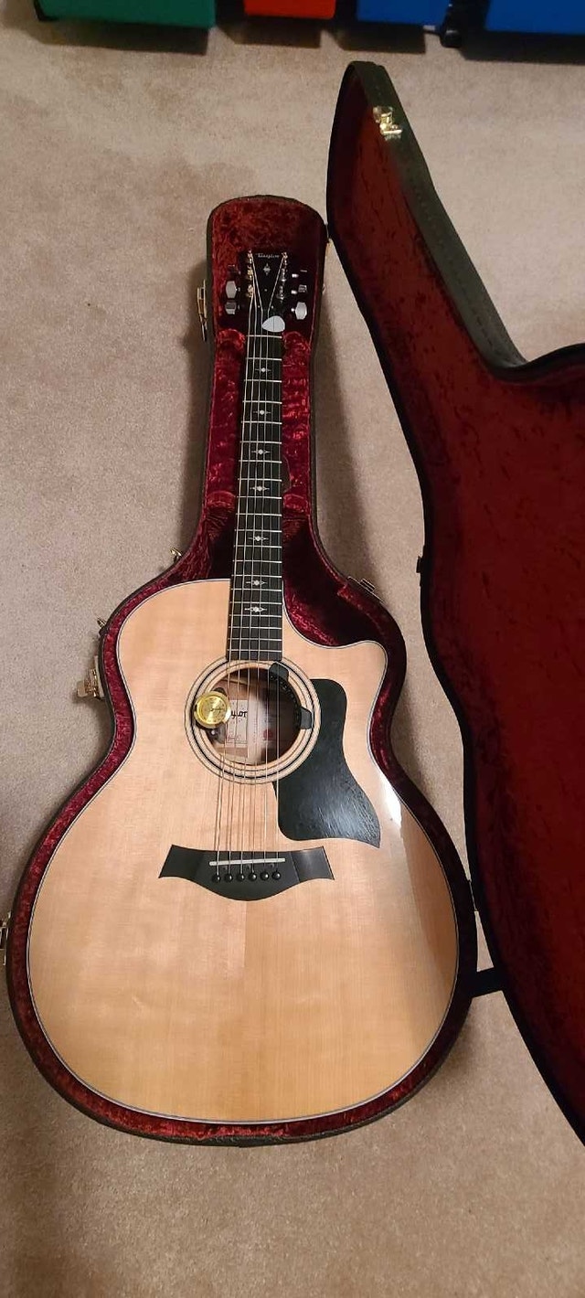 Taylor 314 ce Grand Auditorium Acoustic Guitar