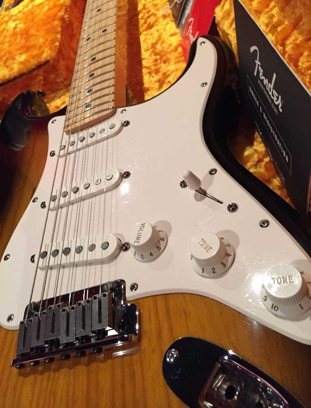 FENDER Stratocaster 50th anniversary - photo 4