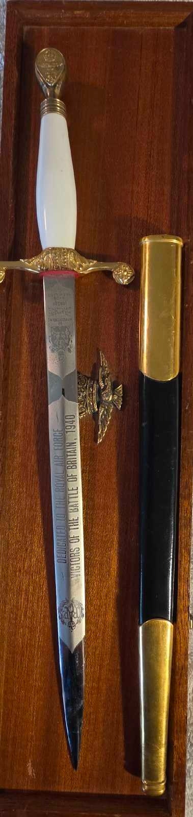 Battle of Britain RAF commemorative Wilkinson sword - photo 2