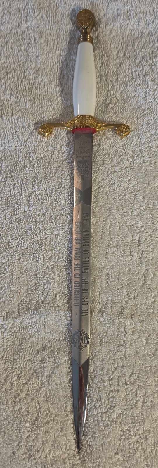 Battle of Britain RAF commemorative Wilkinson sword - photo 4
