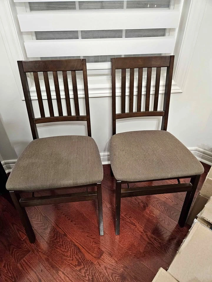 Stakmore folding chair